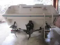 Sea Ray 215 Express Cruiser