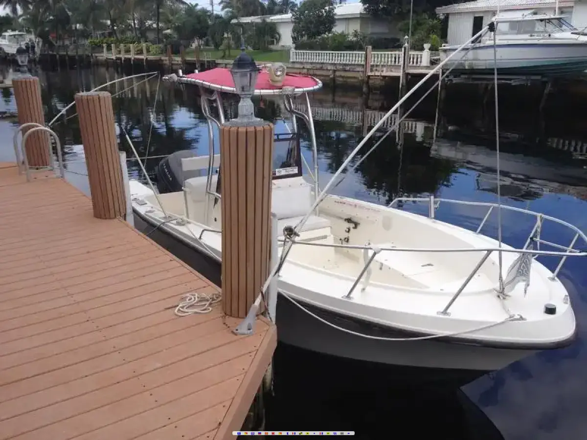 Mako 221 