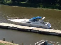 Sea Ray 310 Express 