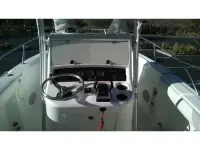 Boston Whaler Outrage 