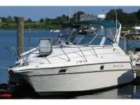Maxum 2700SCR 