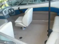 Crownline Bowrider 