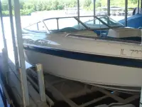 Crownline Bowrider 