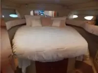 Sea Ray 380 Aft Cabin