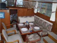 Chris Craft Constellation TriCabin 