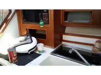 Sea Ray 300X Cruiser 