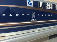 Sun Tracker Party Barge DLX 18 