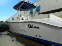 Sea Chaser 24 HFC Center Console