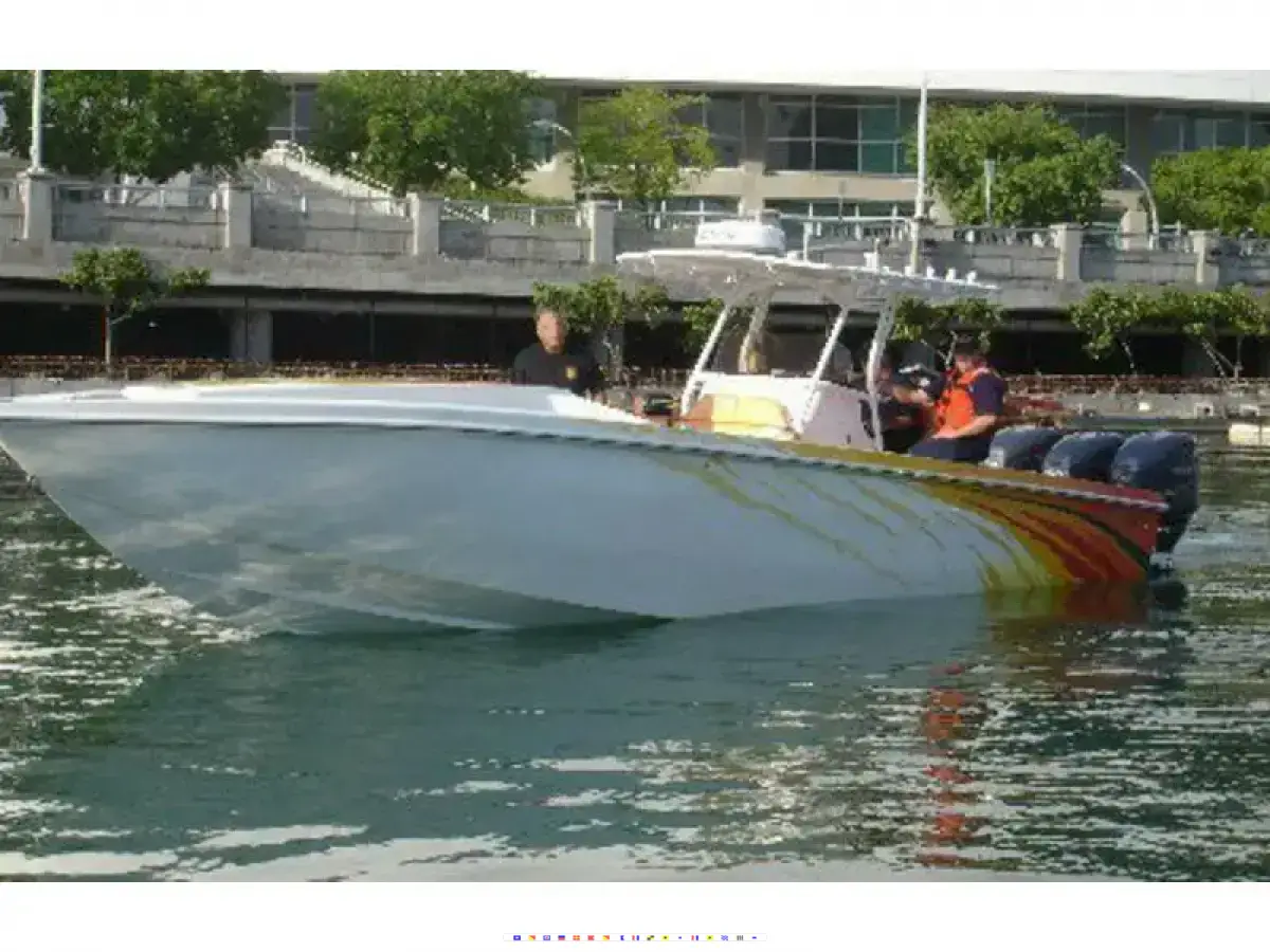 Step Bottom Offshore High Performance 40 