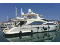 Azimut Grande 