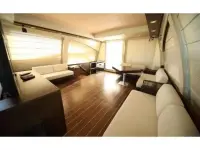 Azimut 86S