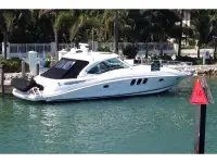 Sea Ray Sundancer 