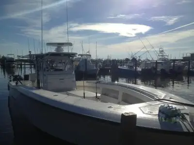 Invincible 2011 Center Console