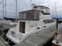 Silverton 442 Cockpit Motor Yacht 