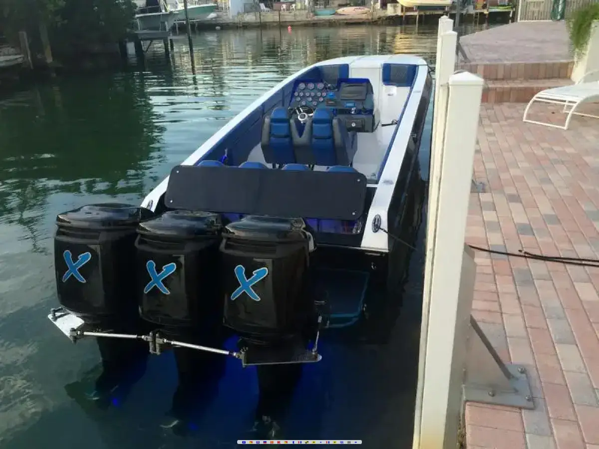 cigarette decathlon for sale 1988 Cigarette Decathlon Center Console powerboat for sale in Florida