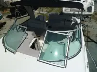 Rinker Fiesta Vee 320