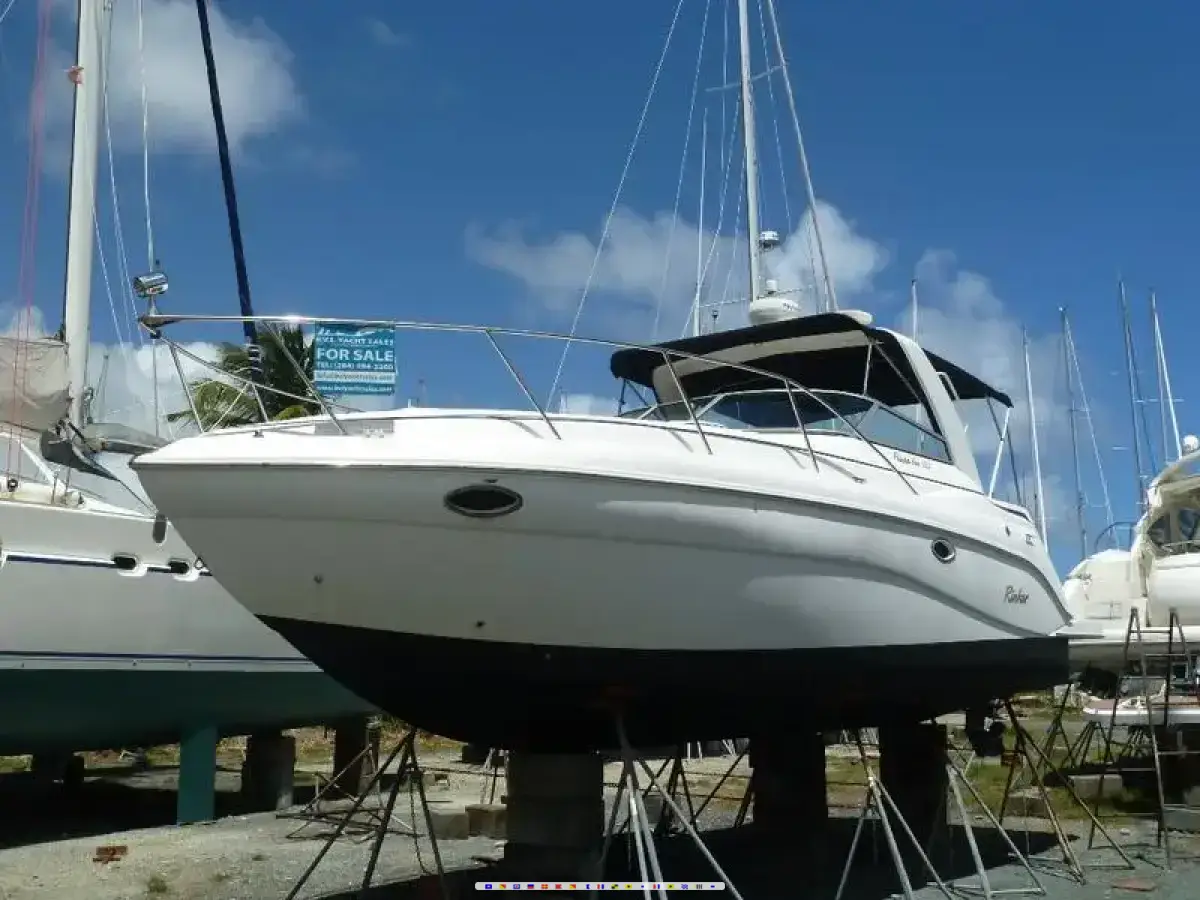 Rinker Fiesta Vee 320 