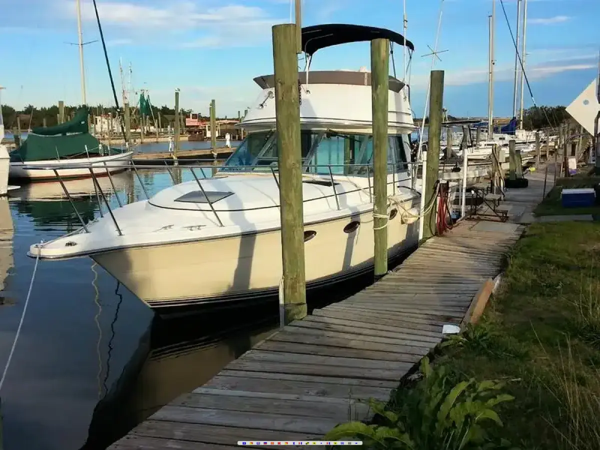 Tiara 3100Flybridge Tiara 3100Flybridge