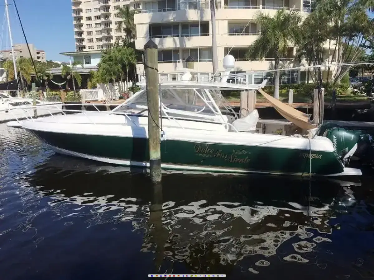 Intrepid 39 Sport Yacht Cuddy 