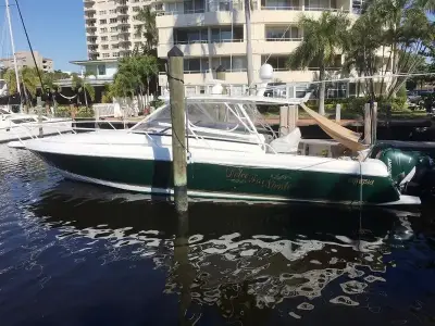 Intrepid 39 Sport Yacht Cuddy 