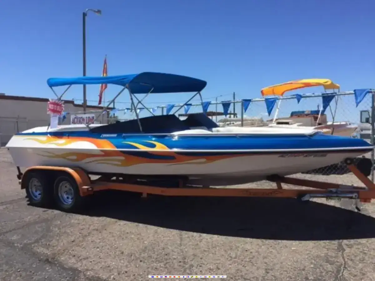 Commander Open Bowrider 21 