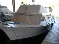 Luhrs Fly Bridge Cruiser 