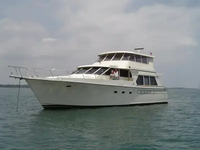 Tollycraft Pilot House 