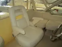 Grady White 330 Express