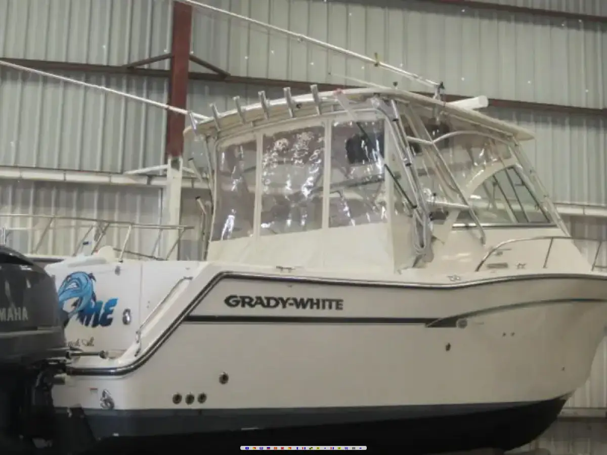 Grady White 330 Express 