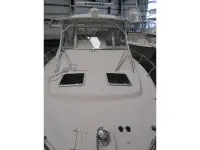 Grady White 330 Express