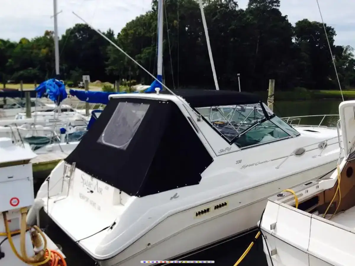 Sea Ray Express Cruiser  Sea Ray Express Cruiser