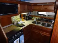 Carver Motor Yacht 
