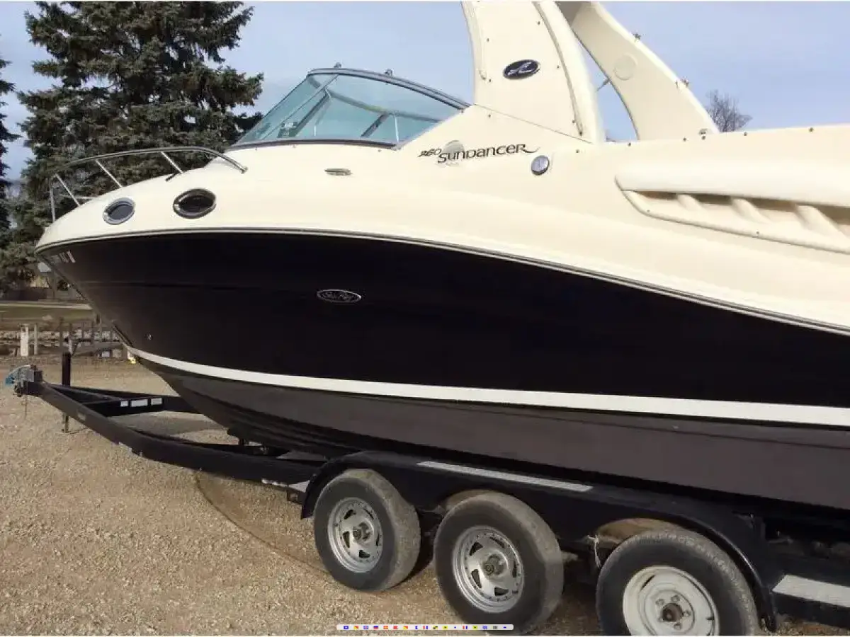 Sea Ray Sundancer 260 Sundancer  Sea Ray Sundancer 260 Sundancer