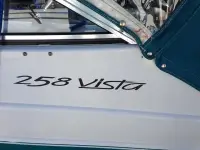 Four Winns Vista 258