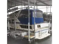 Chris Craft Catalina 