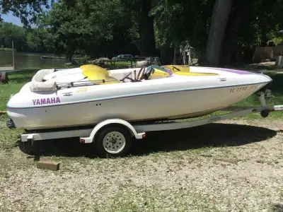 Yamaha Exciter 220 