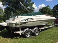 Sea Ray 210 Sundeck 