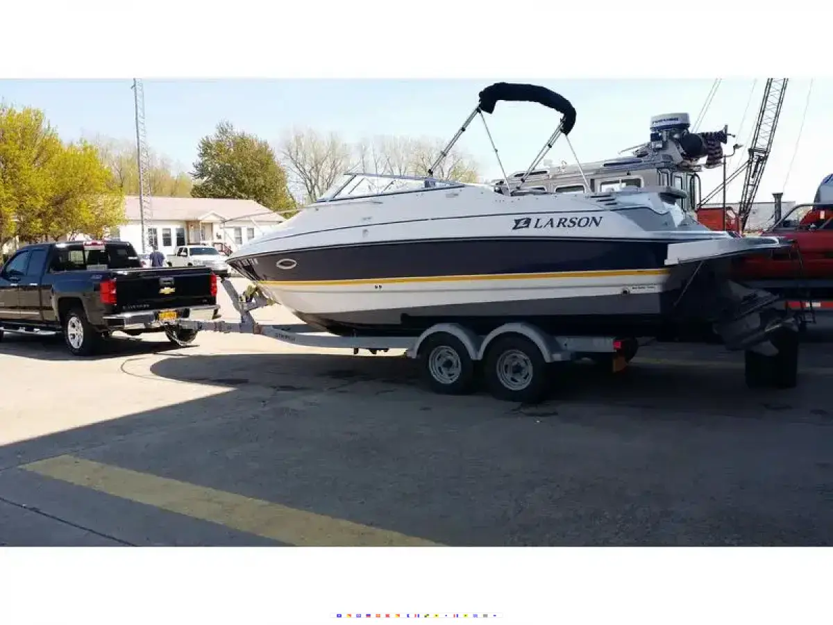 Larson Cabrio 220 