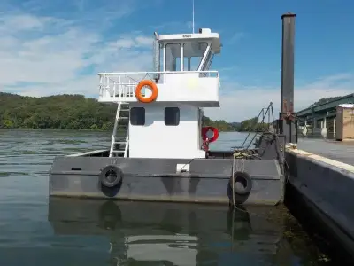 Truckable Push Boat Tug 25 
