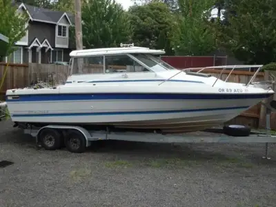 Bayliner Trophy 