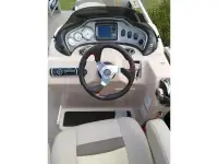Sun Tracker DX3 Fishing Barge 