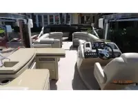 Bennington 2575 RCWB