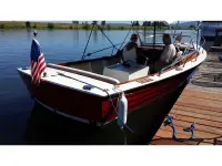Chris Craft Cavilier Cutlass 