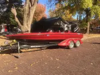 Triton 21 HP Elite 