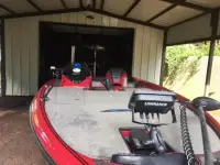 Triton 21 HP Elite 
