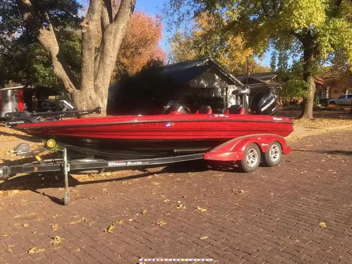 Triton 21 HP Elite 