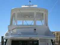 Carver 45 Voyager 
