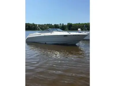 Regal 2850 LSC