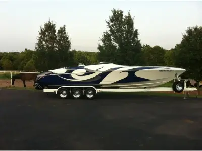 Magic Open Bow Mid Cabin 