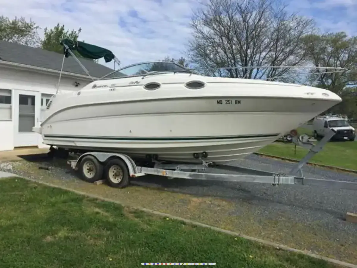 Sea Ray Sundancer 240 Sea Ray Sundancer 240